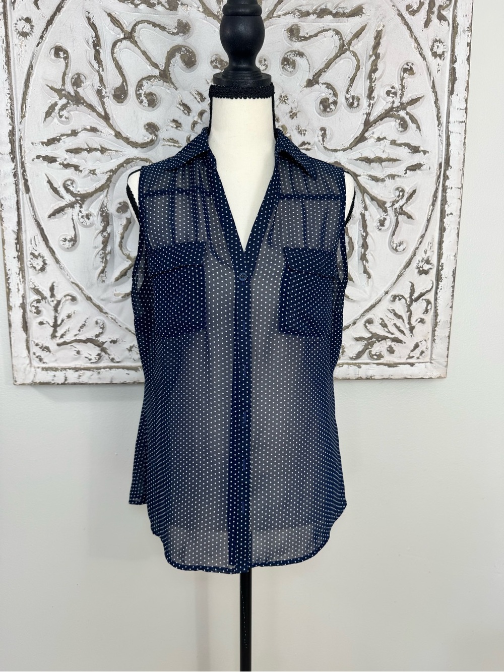 New York & Company Navy White Polka Dot Sheer Sleeveless Button Front Blouse M